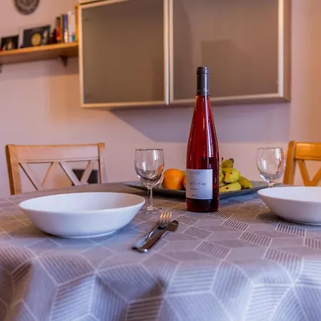 Plaza Vista Mar Dos *